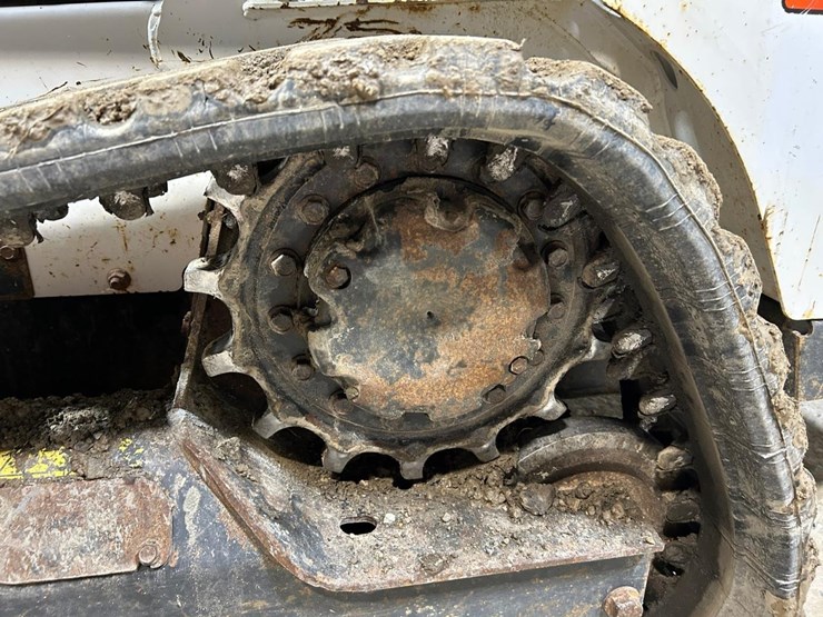 2016-bobcat-t550-image-14