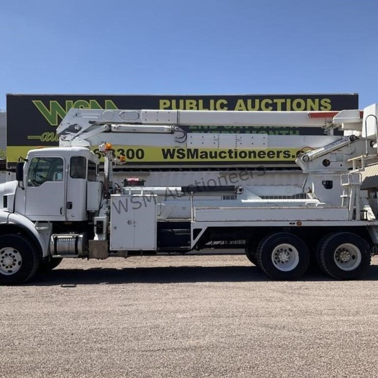 2006 OSHKOSH F2146