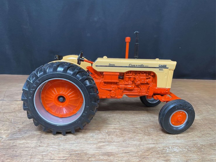 1/16-case-800-1990-nfts-nib-ertl-image-10