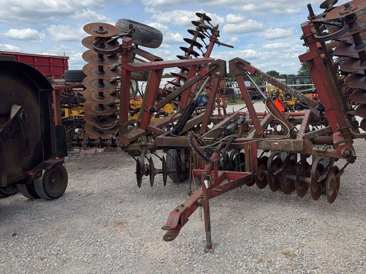 hesston-2440-image-2