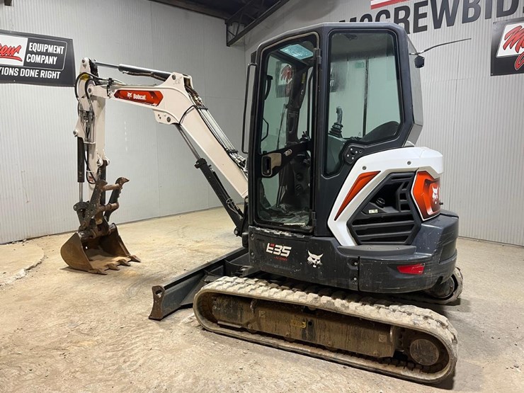 2022-bobcat-e35-image-3