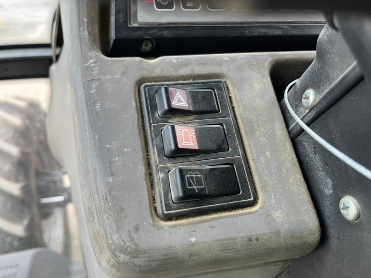 case-ih-mxm175-image-29