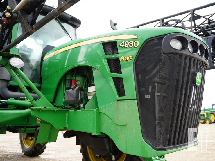 2011-john-deere-4930-image-15