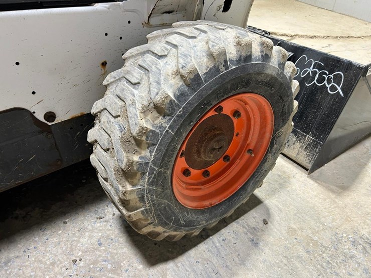2021-bobcat-s740-image-16