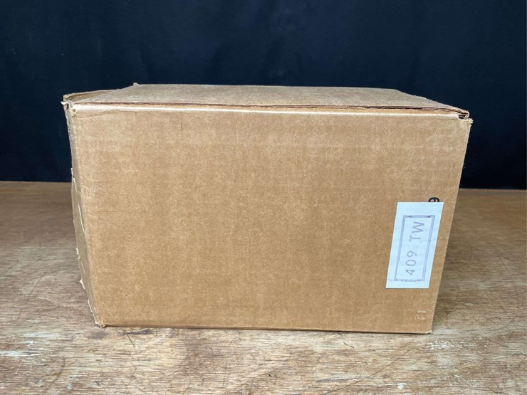 1/16-ih-5288-1984-special-edition-nib-ertl-image-16