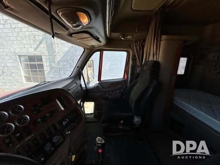 2007-peterbilt-387-image-67