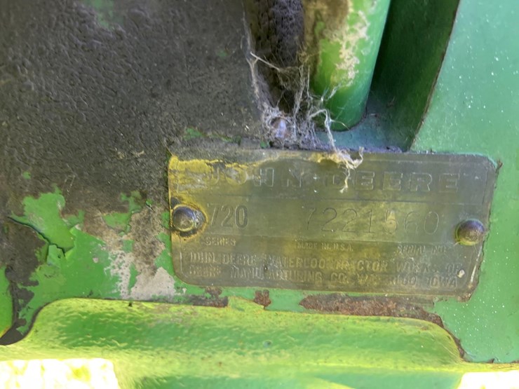 john-deere-720-image-44