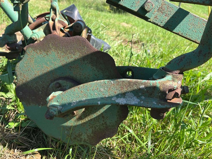 oliver-3-bottom-plow-image-14