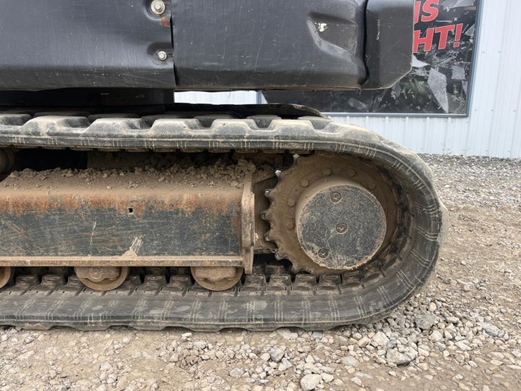 2022-bobcat-e88-image-18