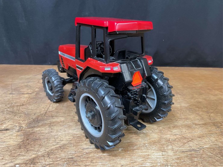 1/16-case-ih-magnum-7240-1994-farm-show-nib-ertl-image-5