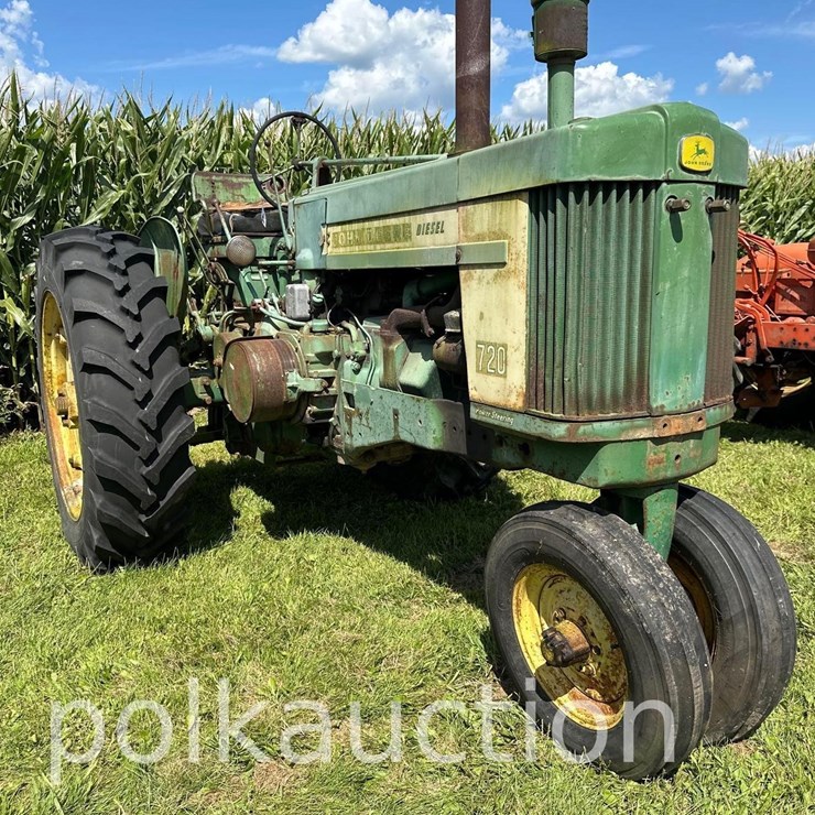 JOHN DEERE 720