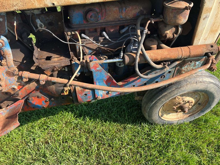 ford-900-image-37
