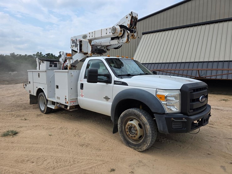 2015-ford-f550-image-6