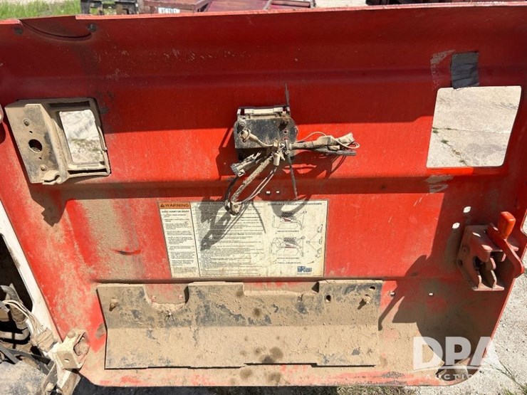 bobcat-s300-image-30