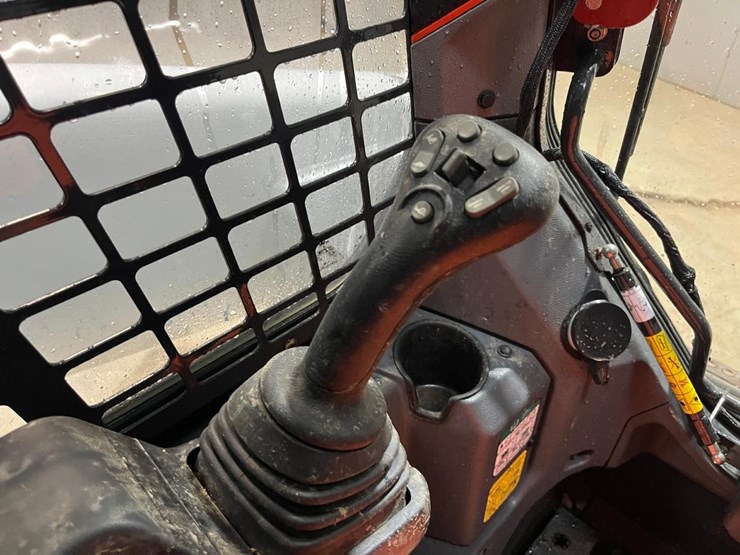 2020-bobcat-s76-image-25