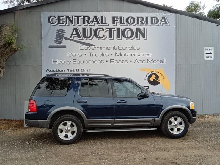 2003-ford-explorer-image-1