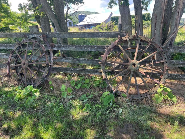 oliver-dual-skeleton-wheels-image-1