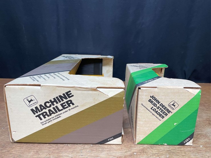 (2)-1/16-john-deere-skid-steer-+-machine-trailer-nib-ertl-image-7