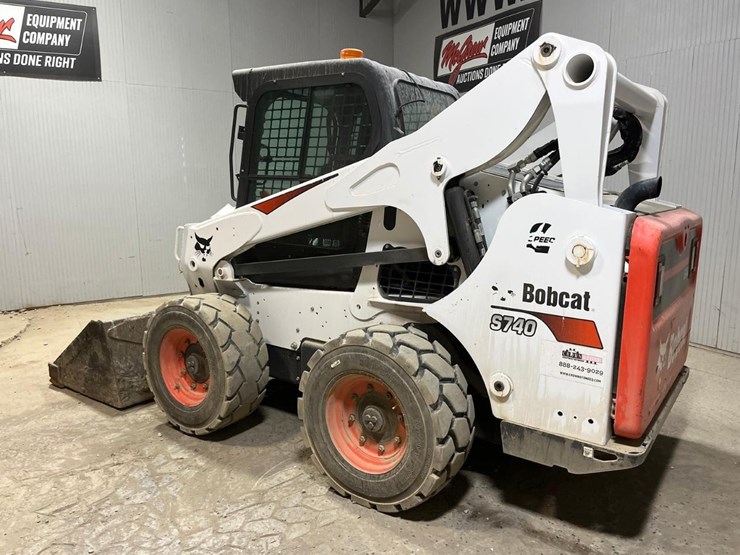 2020-bobcat-s740-image-3