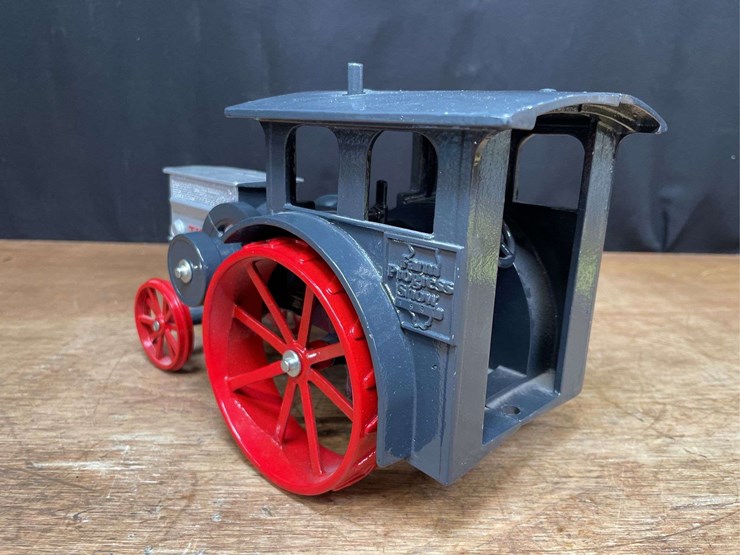 1/16-ihc-titan-oil-tractor-1991-fps-sm-image-4