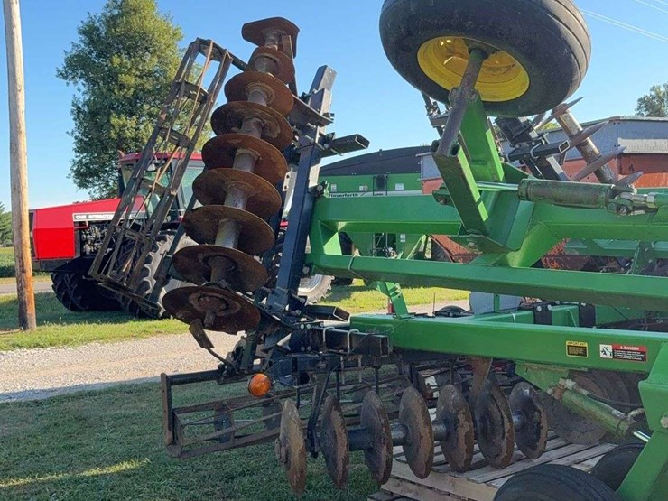 john-deere-630-image-5