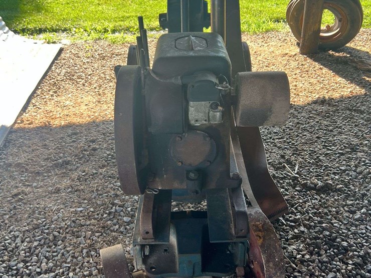 international-lb-engine-with-air-compressor-image-4