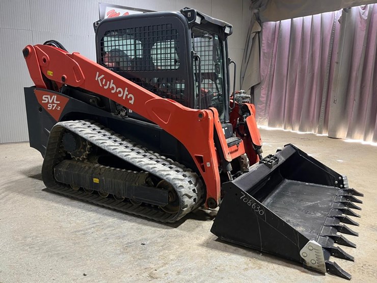 2023-kubota-svl97-2-image-7