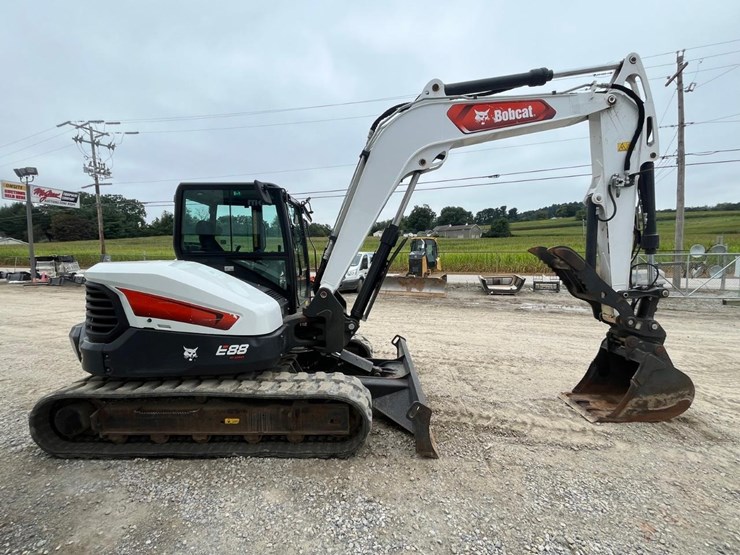 2022-bobcat-e88-image-6