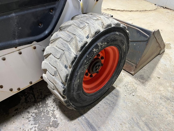 2020-bobcat-s76-image-17