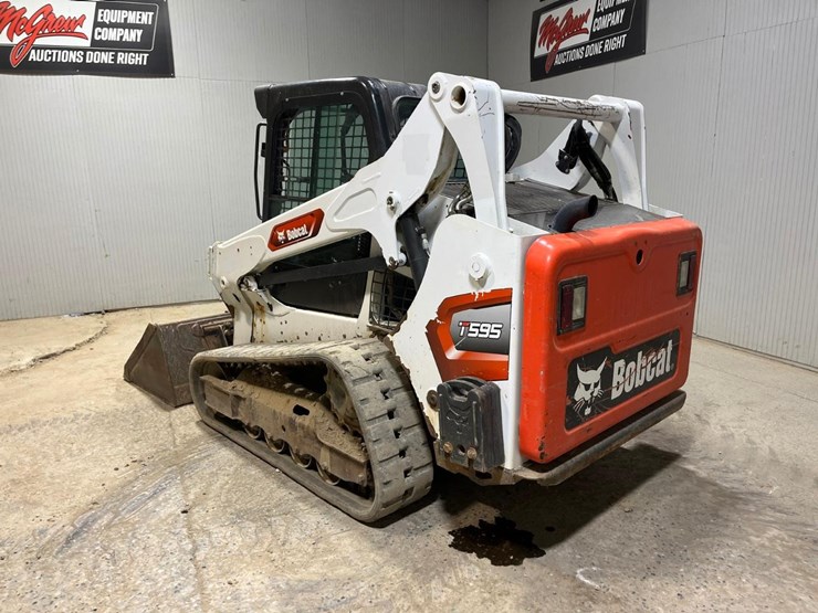2021-bobcat-t595-image-3