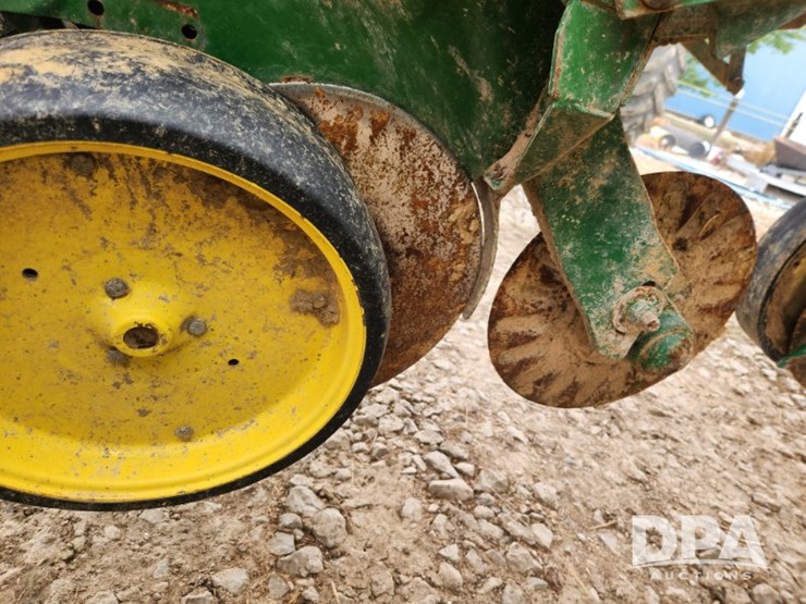 john-deere-7200-image-7