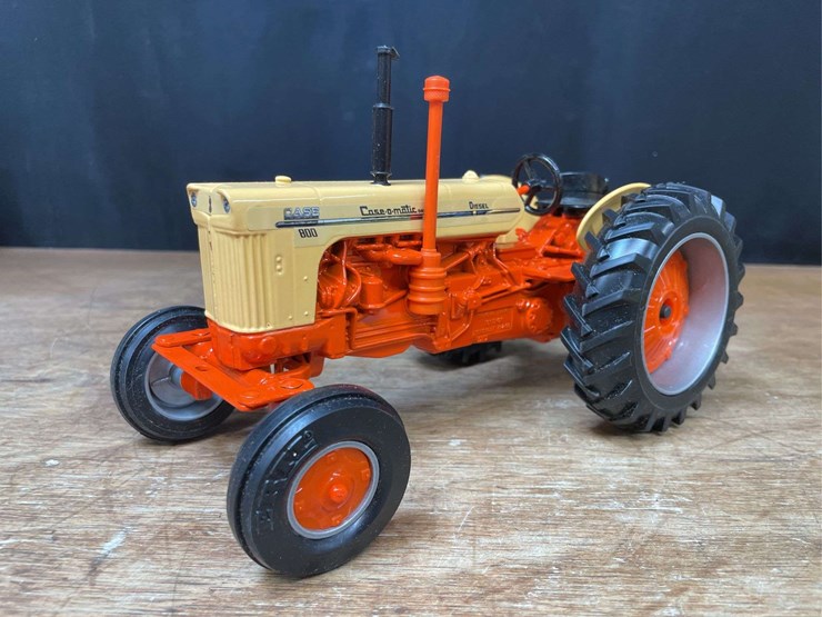 1/16-case-800-1990-nfts-nib-ertl-image-3