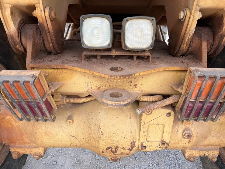 caterpillar-d25d-image-15