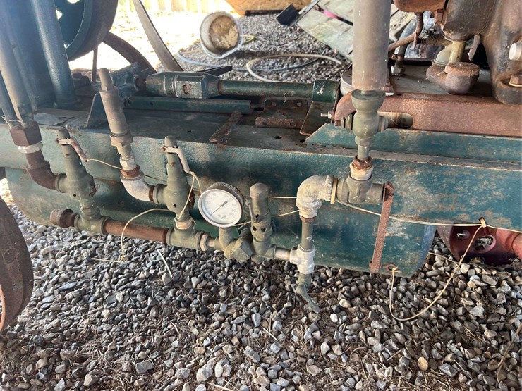 international-lb-engine-with-air-compressor-image-64