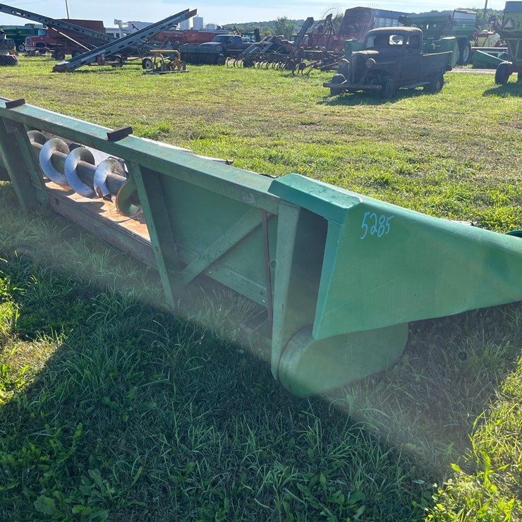 JOHN DEERE 643