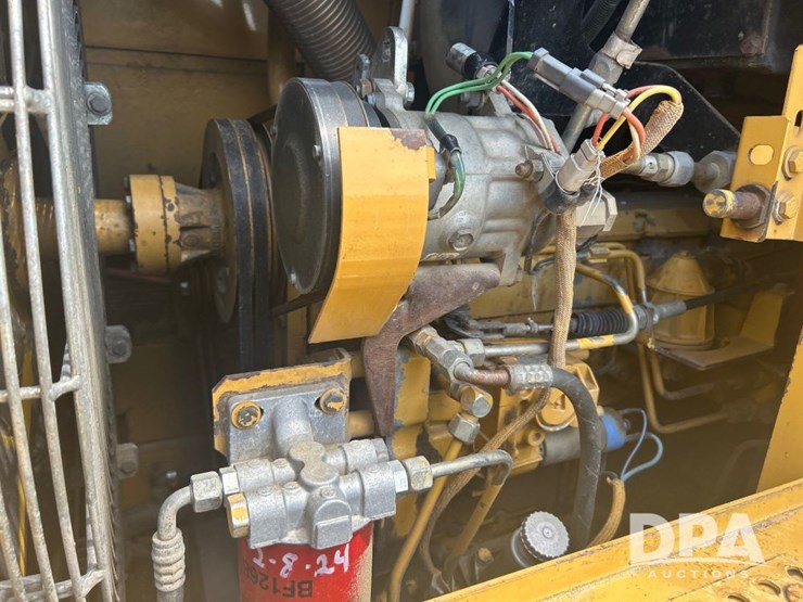 1996-caterpillar-953c-image-30
