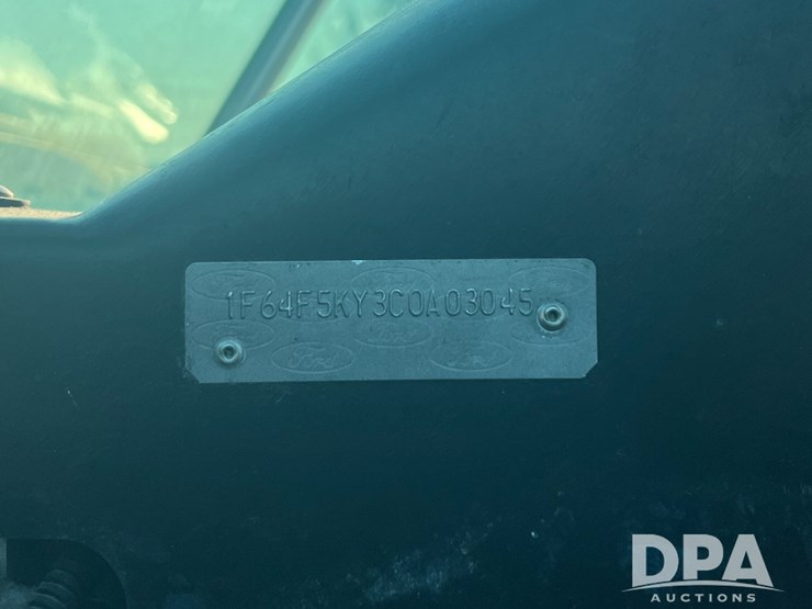 2012-ford-f59-image-39