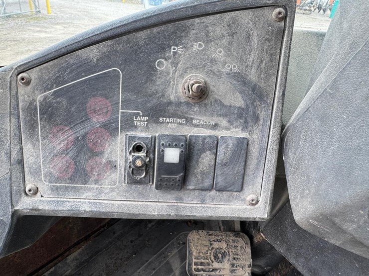 caterpillar-914g-image-25