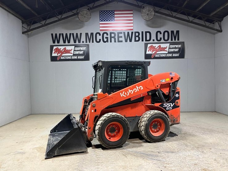 2022-kubota-ssv65-image-1