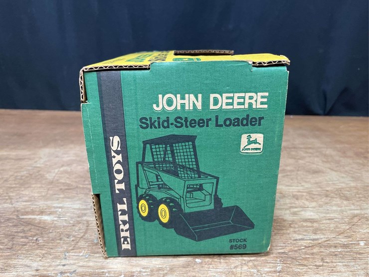 1/16-john-deere-skid-steer-nib-ertl-image-5
