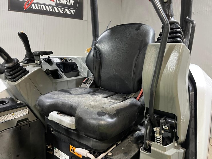 2022-bobcat-e42-image-23