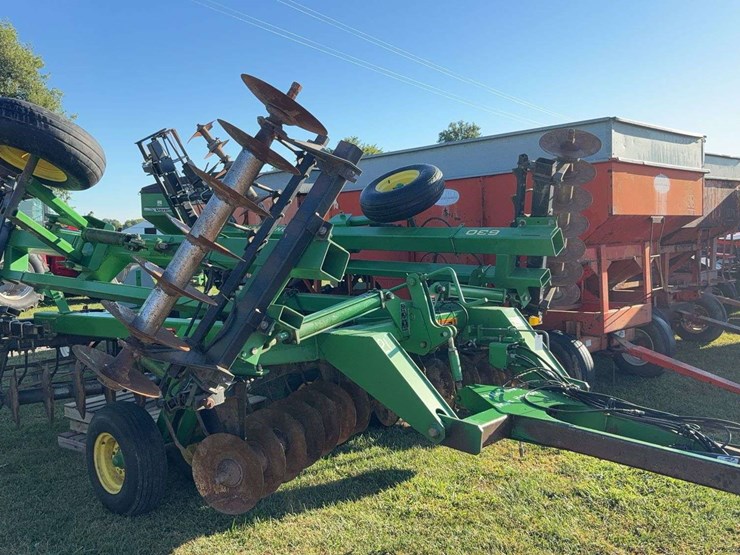 john-deere-630-image-4