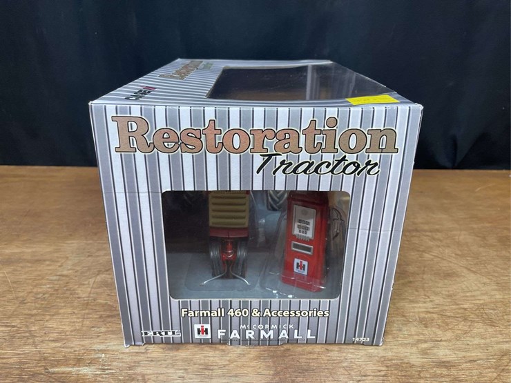 1/16-farmall-460-restoration-nib-ertl-image-6