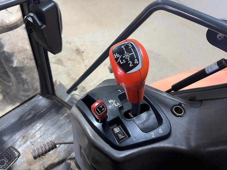 kubota-m6s-111shdc-image-29