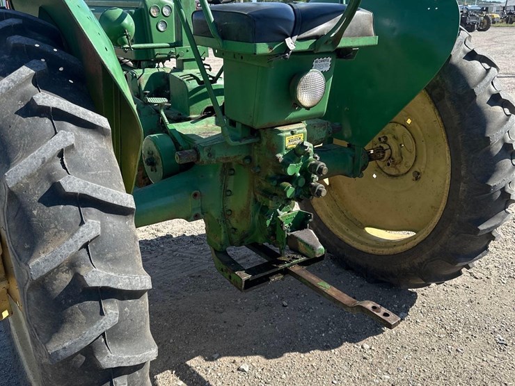 john-deere-b-image-7