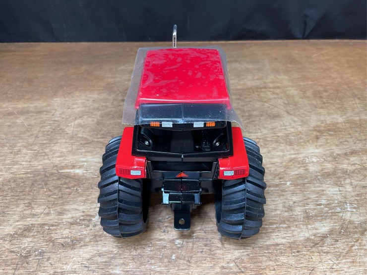 1/16-case-ih-maxxum-5250-50,000th-nib-ertl-image-7