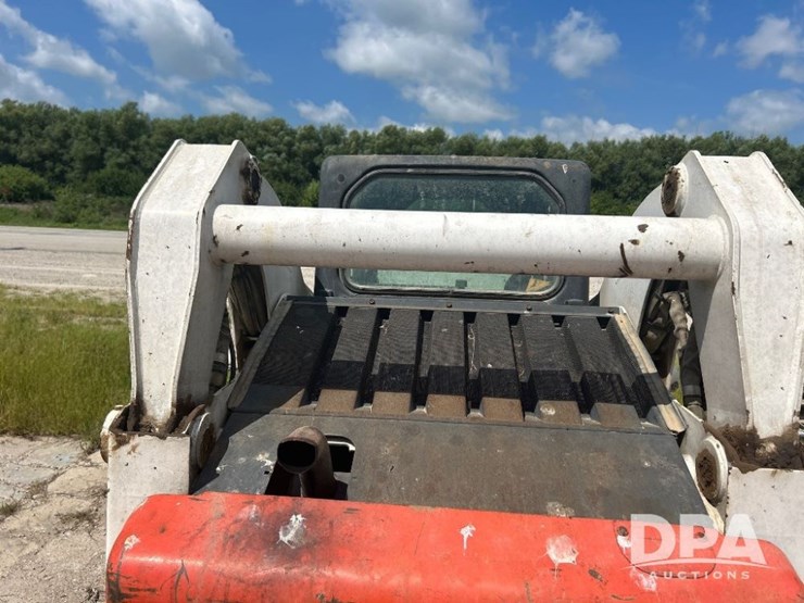 bobcat-s300-image-17