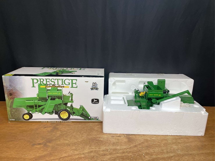 1/16-john-deere-55-combine-prestige-nib-ertl-image-1