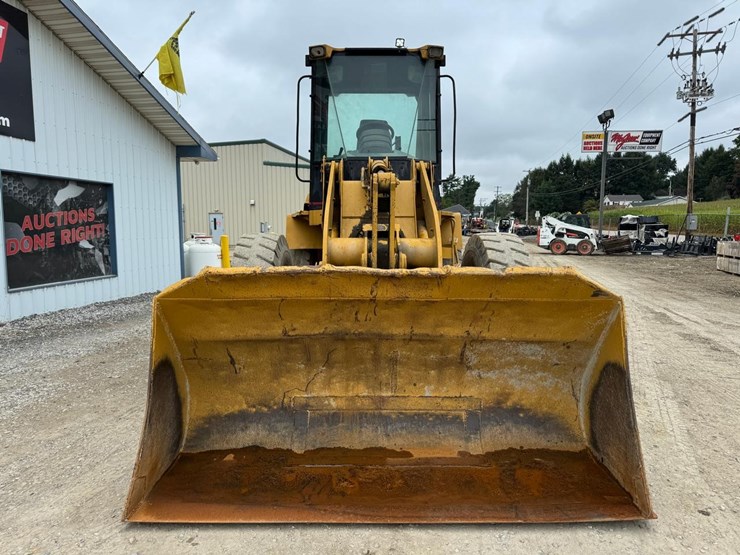 caterpillar-914g-image-8