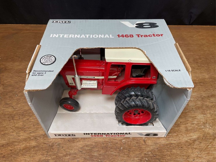 1/16-ih-1468-nib-ertl-image-4